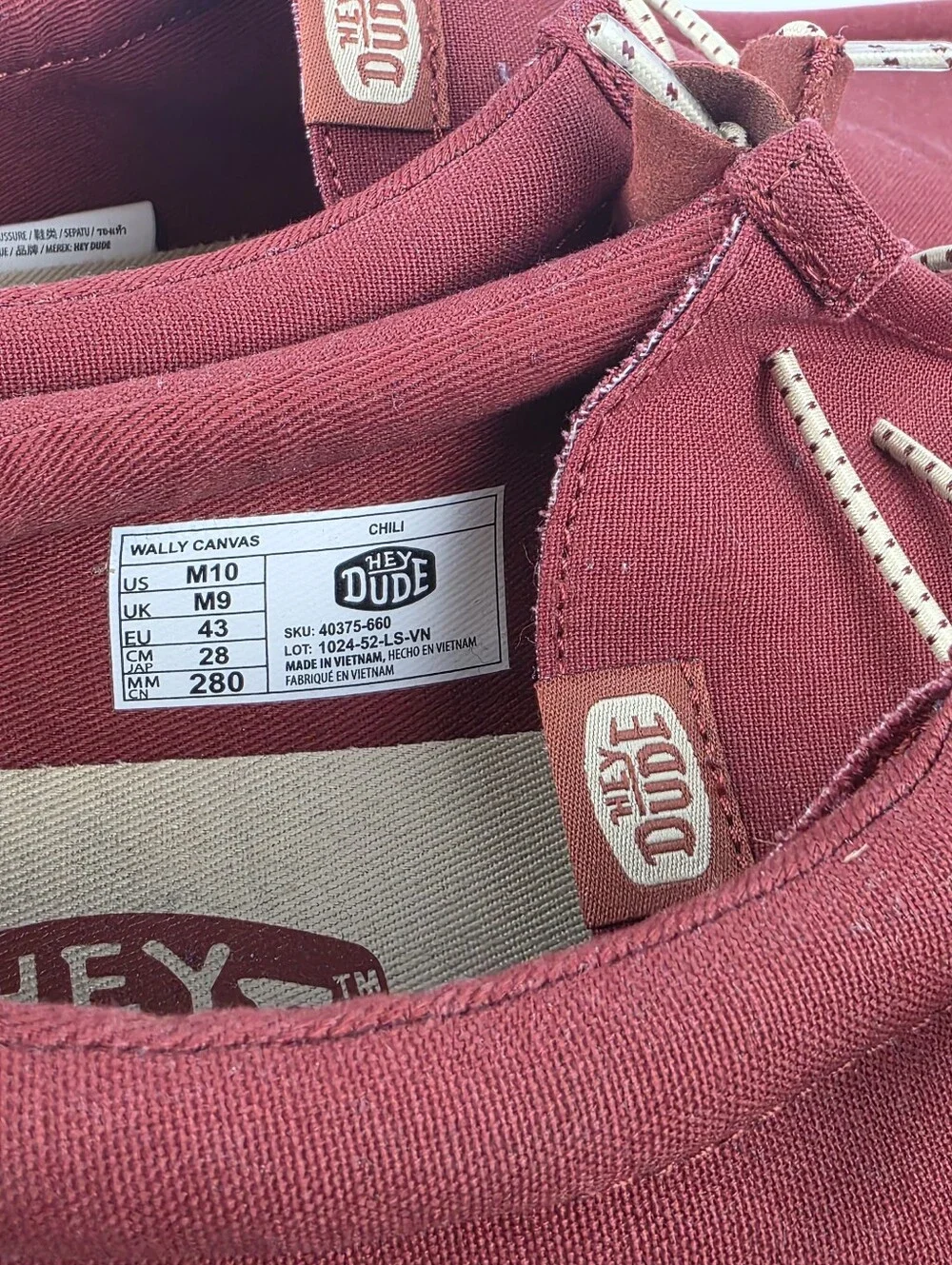 Hey Dude Mens Wally Canvas Chili Size 10